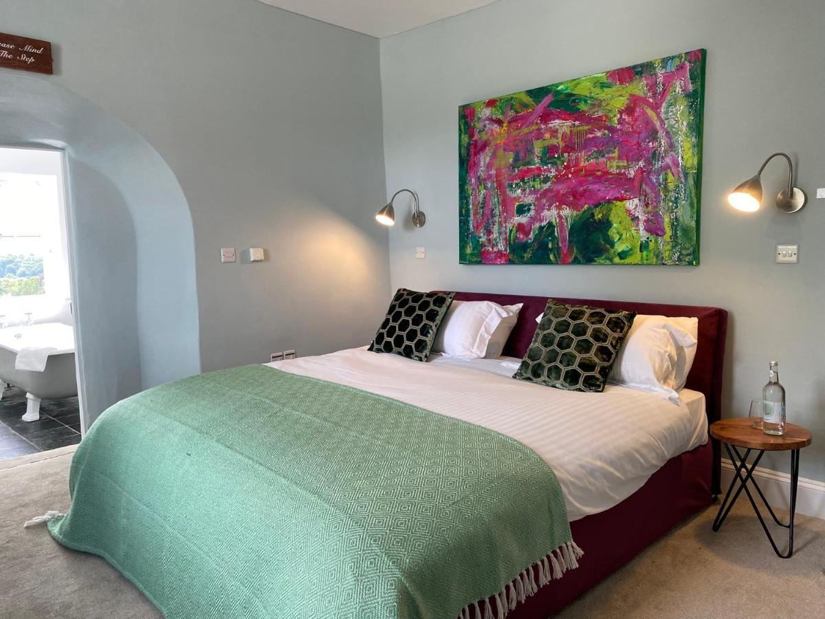 The Castle Inn Bradford On Avon Extérieur photo